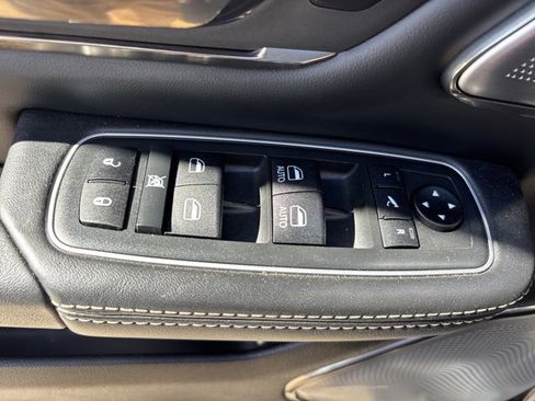 Used 2021 RAM 1500 Limited w/ Night Edition image 22