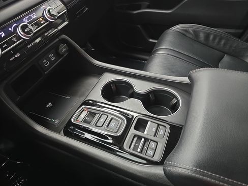 Certified 2023 Honda Pilot Elite image 26