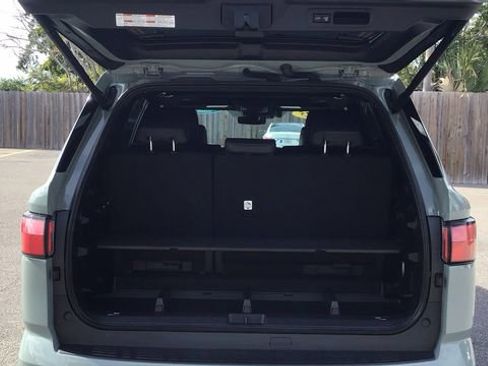 Used 2025 Toyota Sequoia Platinum image 10