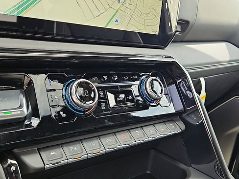 New 2026 GMC Sierra 1500 AT4X AWD/4WD image 19