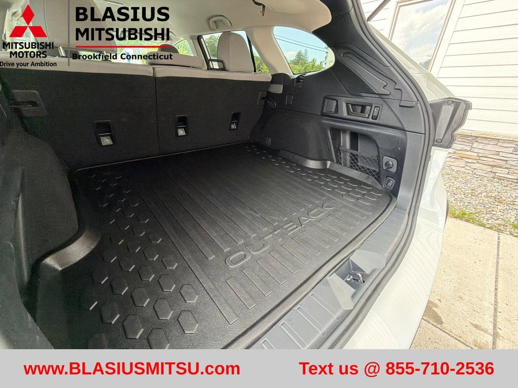 Used 2024 Subaru Outback Premium AWD/4WD image 59