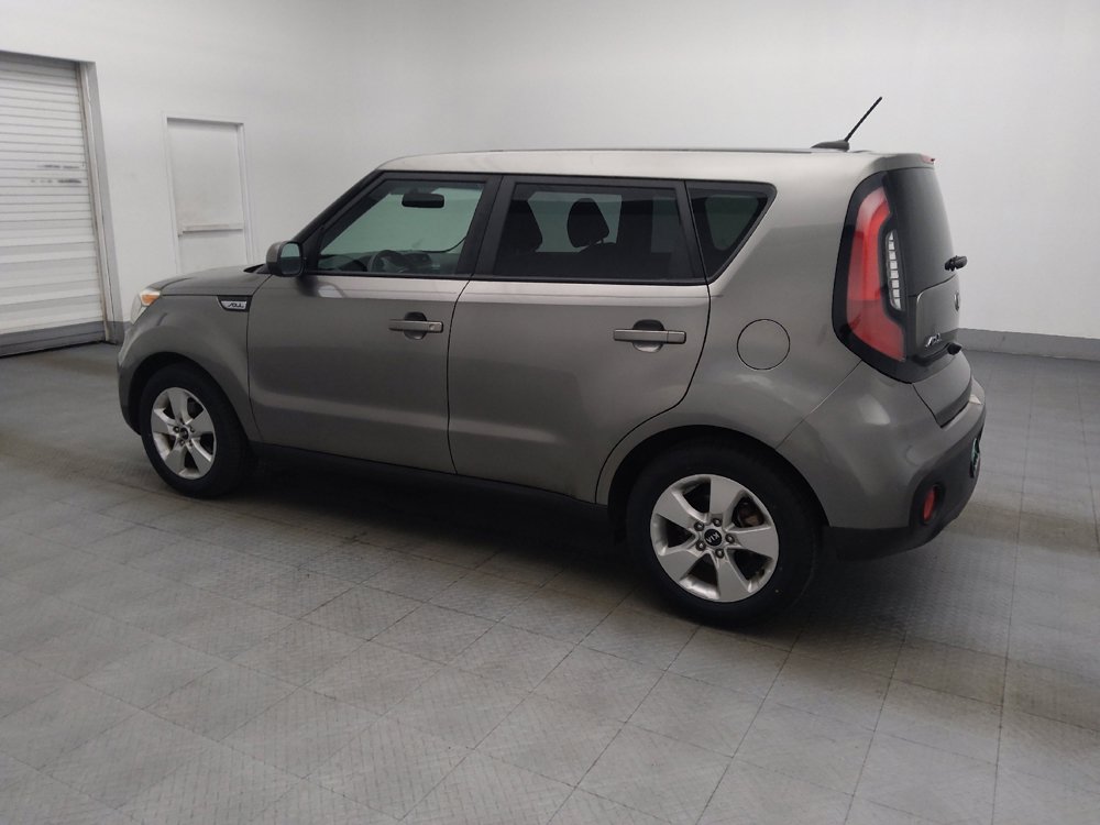 Used 2019 Kia Soul w/ Convenience Package FWD image 3