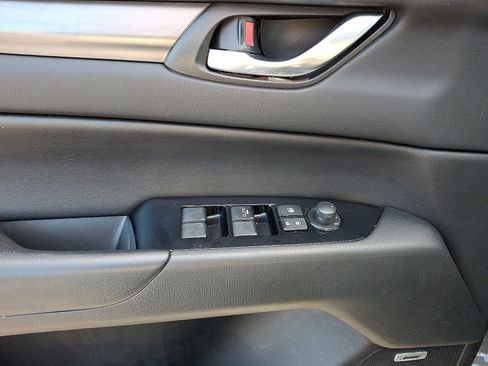 Used 2017 MAZDA CX-5 Touring w/ Preferred Equipment Package image 12