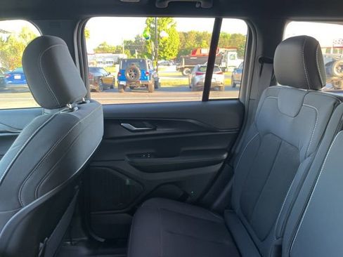 New 2026 Jeep Grand Cherokee Laredo X AWD/4WD image 13