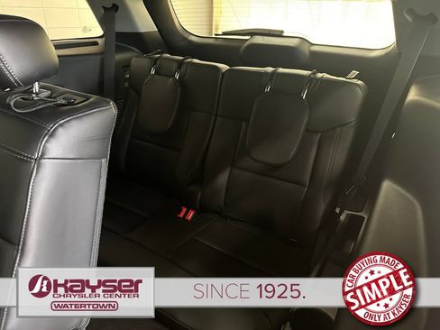 Used 2023 Ford Explorer XLT w/ Equipment Group 202A AWD/4WD image 42