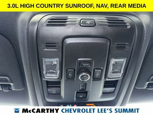 Used 2025 Chevrolet Tahoe High Country image 24