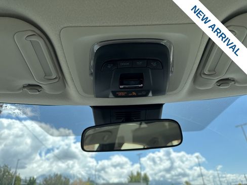 Used 2025 Toyota Corolla LE FWD image 27
