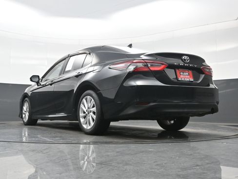Used 2021 Toyota Camry LE FWD image 26