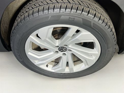 Used 2023 Volkswagen Atlas SE AWD/4WD image 32