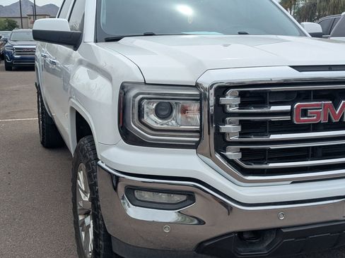 Used 2017 GMC Sierra 1500 SLT w/ Enhanced Driver Alert Package AWD/4WD image 4
