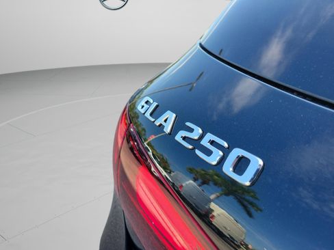 Certified 2025 Mercedes-Benz GLA 250 4MATIC image 6