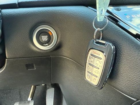 New 2026 Chrysler Pacifica Select image 33