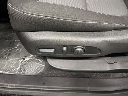 New 2025 Chevrolet Blazer LT w/ Midnight/Sport Edition image 21