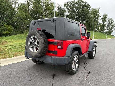 Used 2017 Jeep Wrangler Sport w/ Quick Order Package 24S AWD/4WD image 9