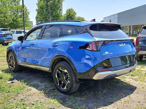 Certified 2026 Kia Sportage SX FWD image 4
