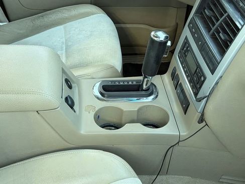 Used 2007 Mercury Mountaineer Premier image 6