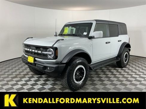 New 2026 Ford Bronco Outer Banks AWD/4WD image 1