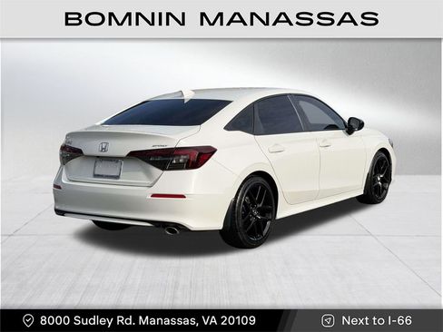 Used 2025 Honda Civic Sport image 6