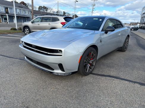 Used 2024 Dodge Charger Scat Pack w/ Plus Group image 4