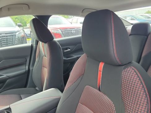 New 2026 Nissan Sentra SR w/ Floor Mat Package FWD image 15