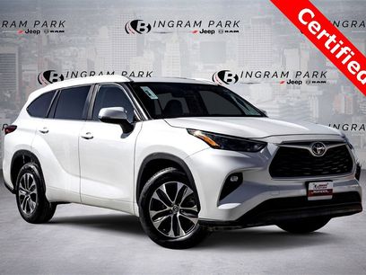 Used 2023 Toyota Highlander XLE