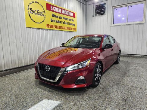Used 2020 Nissan Altima 2.5 SR FWD image 1