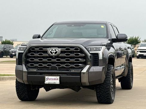 Used 2022 Toyota Tundra Platinum AWD/4WD image 3