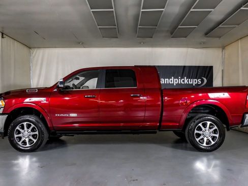 Used 2022 RAM 3500 Limited image 11