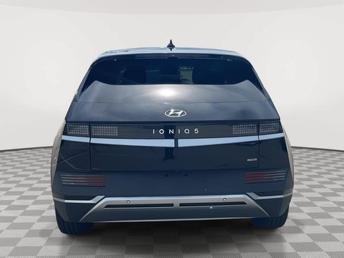 Used 2024 Hyundai Ioniq 5 SE AWD/4WD image 6