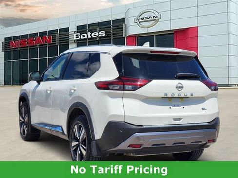 Used 2023 Nissan Rogue SL w/ SL Premium Package FWD image 5
