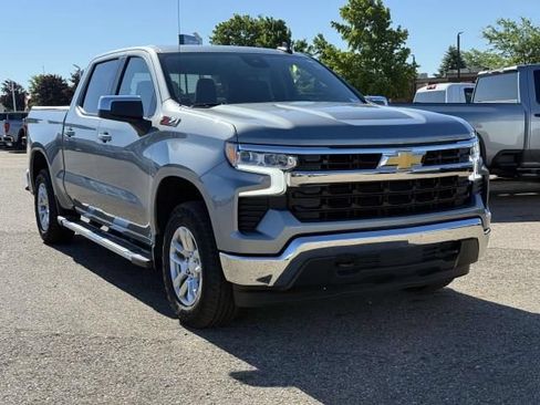 Used 2023 Chevrolet Silverado 1500 LT AWD/4WD image 4