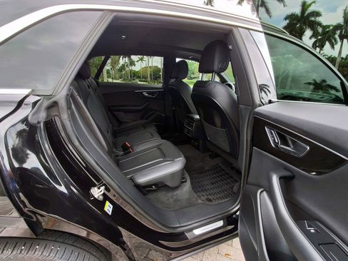Used 2019 Audi Q8 Premium Plus image 12