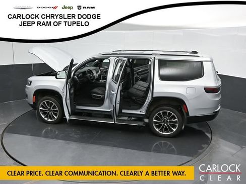 Used 2025 Jeep Wagoneer Series III w/ Premium Group I AWD/4WD image 51