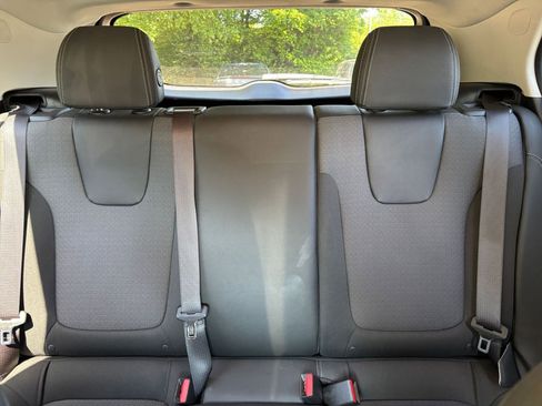 Used 2025 Buick Encore GX Preferred FWD image 37