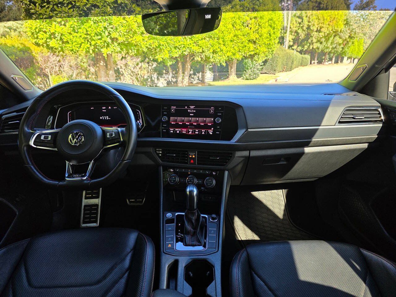 Used 2021 Volkswagen Jetta GLI FWD image 16