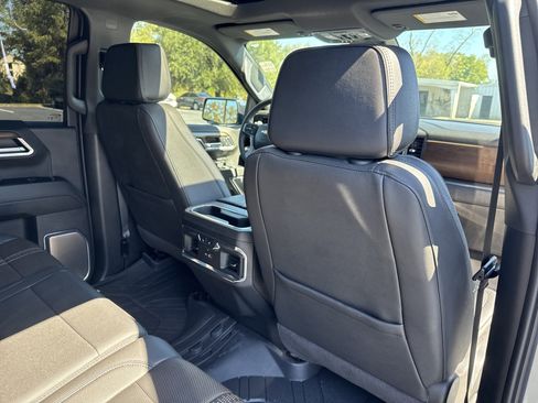 Used 2024 Chevrolet Silverado 1500 High Country w/ High Country Premium Package image 30