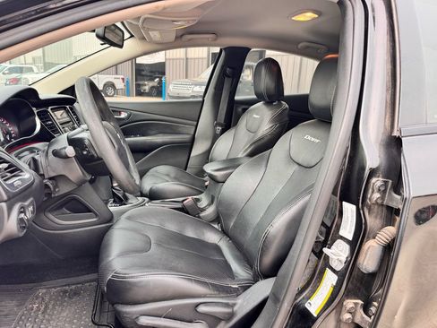 Used 2015 Dodge Dart SE w/ Convenience Group FWD image 10