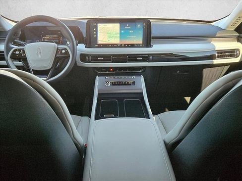 New 2026 Lincoln Aviator 2WD image 15