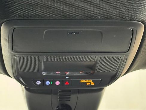 New 2026 Chevrolet Traverse LT w/ Enhanced Driving Package AWD/4WD image 18