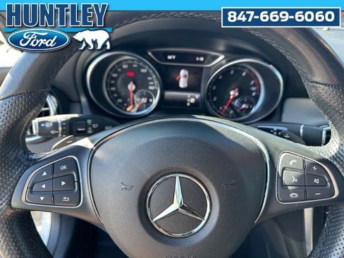 Used 2020 Mercedes-Benz GLA 250 4MATIC image 27