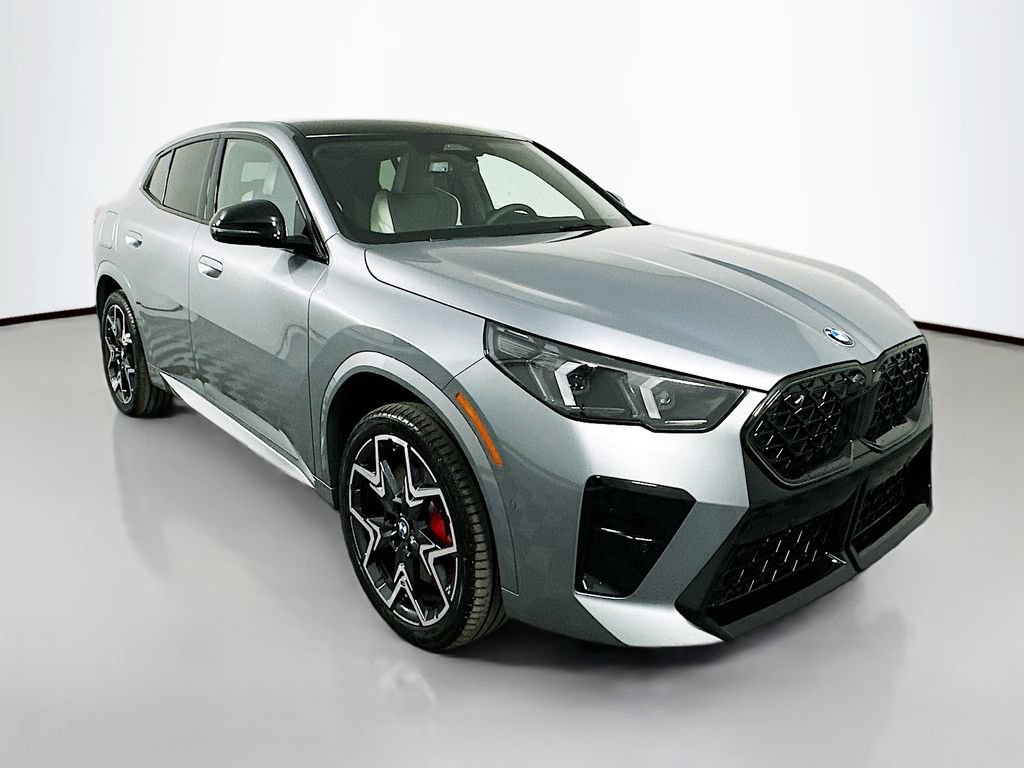 Used 2026 BMW X2 xDrive28i w/ Technology Package AWD/4WD image 3