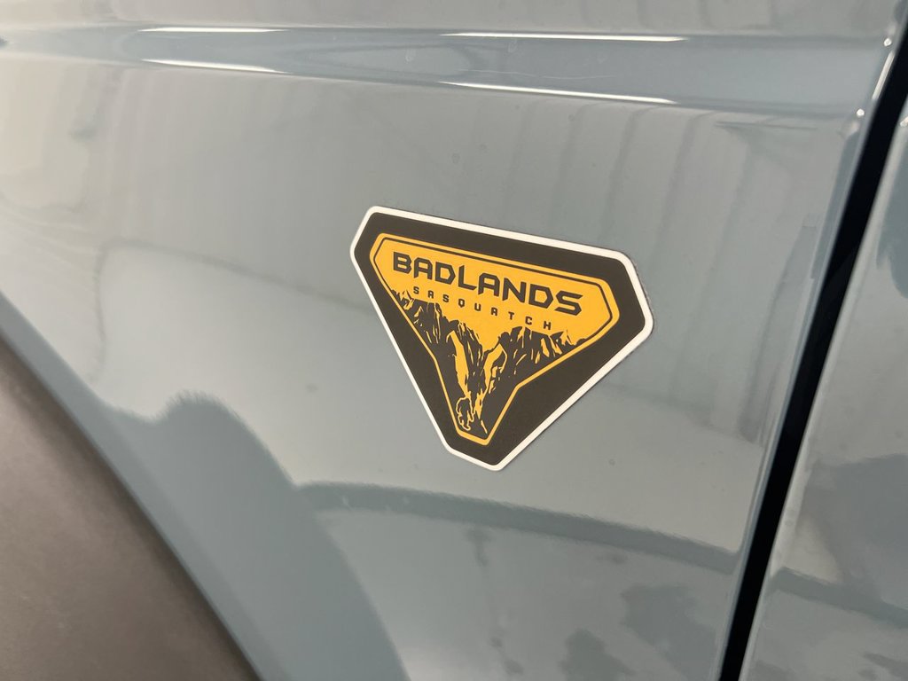 Used 2022 Ford Bronco Badlands AWD/4WD image 26