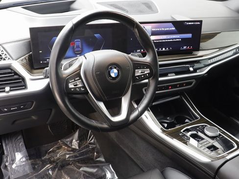 Certified 2025 BMW X5 xDrive40i image 7