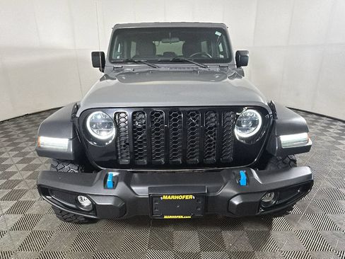 Used 2023 Jeep Wrangler Unlimited w/ Convenience Group AWD/4WD image 9