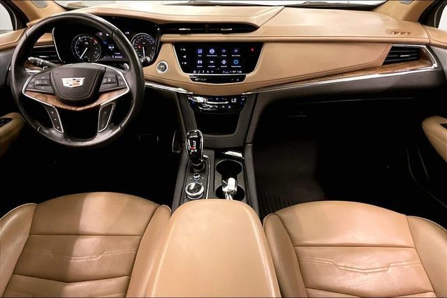 Used 2022 Cadillac XT5 Sportv w/ Platinum Package AWD/4WD image 18