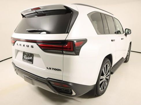 New 2026 Lexus LX 700h Luxury AWD/4WD image 4