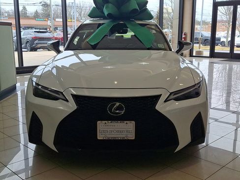 Used 2023 Lexus IS 350 F Sport image 2