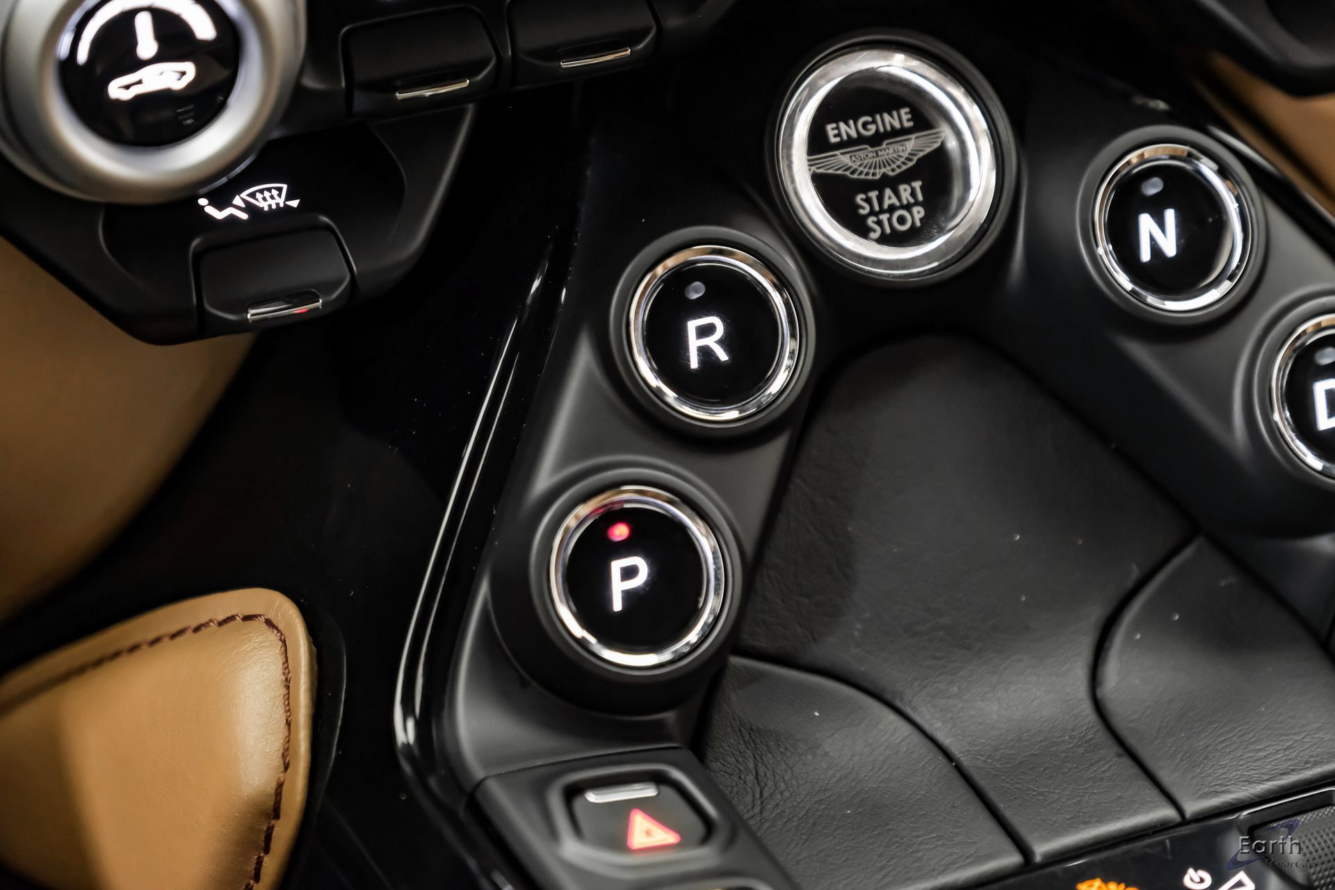 Used 2020 Aston Martin V8 Vantage Coupe RWD image 67