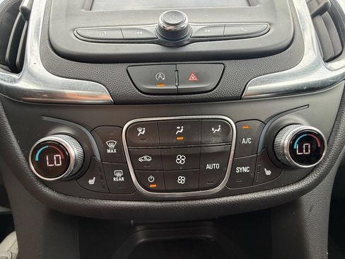 Used 2024 Chevrolet Equinox LT AWD/4WD image 29