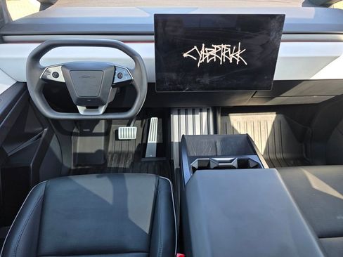 Used 2024 Tesla Cybertruck AWD Crew Cab image 13